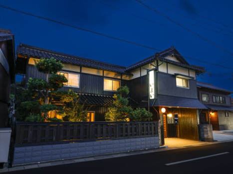 外観夜