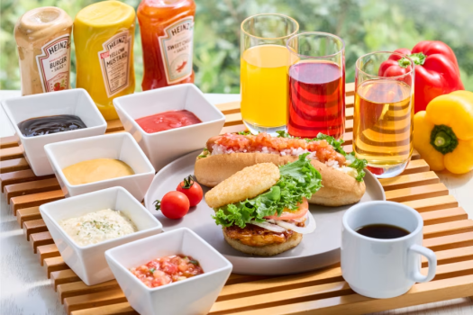 【ご朝食】お好みのサンドイッチをテイクアウトして、お好きな場所で朝食を。