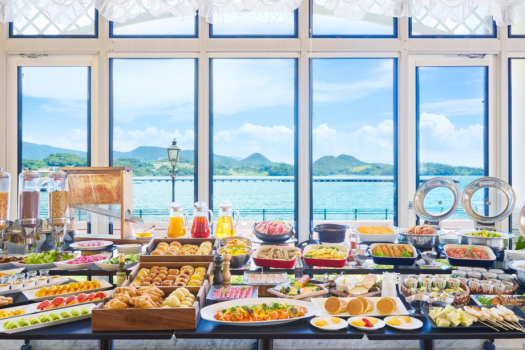 【ご朝食】海と空のパノラマを眺めながら朝を爽やかにお過ごしいただける朝食ブッフェ