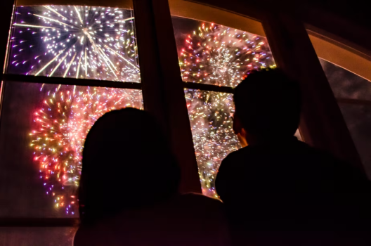 【眺望一例】海側のお部屋から迫力満点の花火をご鑑賞いただけます