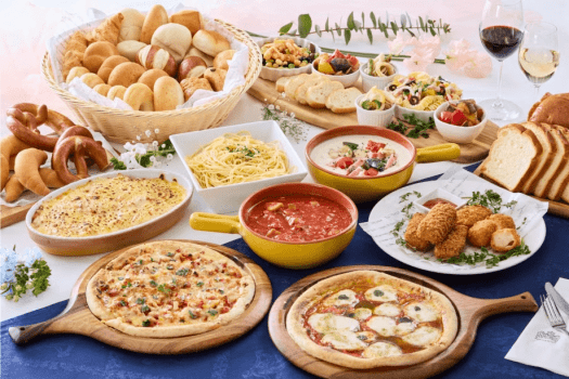 【夕食】パスタやピザなど、シンプル且つ味わい深い洋食を中心に、ブッフェスタイルにてお楽しみください。