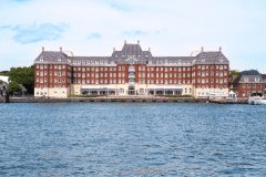 Hotel Den Haag Resort Plan (with Breakfast)