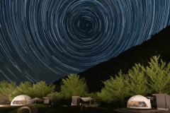 満天の星空の下でグランピング