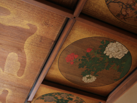 【本館　２１番】８０平米　花鳥風月の天井画