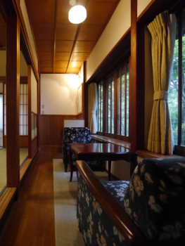 【本館　１４番】大浴場に最も近い広々和室　広縁