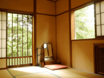 【離れ 83番】53平米　源泉かけ流し内湯付／次の間