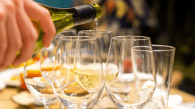 【大切な記念日に】記念日ケーキを含む豪華四大特典付き！誕生日や記念日に最適♪【夕朝食付】