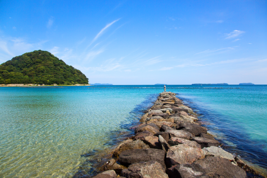 季節によって海の色も様々に変化します