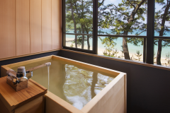 【オーシャンビュー半露天風呂付ダブル】-客室風呂-