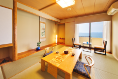 【展望和室】日本海を一望できる、オーシャンビューのお部屋