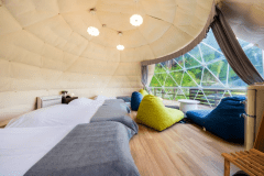 ⑦貸切温泉客室付ドームテント　ダブルベッド&times;2台　シングルベッド&times;2台