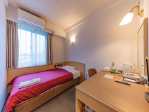 Semi-double room/14 square meters