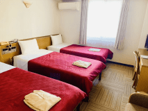 3名様でご利用の場合、
ベッド3台のうち、1台はスタッキングベッドでのご用意となります。