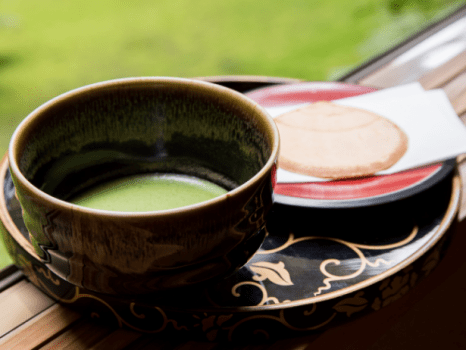 *【お抹茶＆季節のお菓子】ご到着時は抹茶を点ててお迎えあせていただきます。