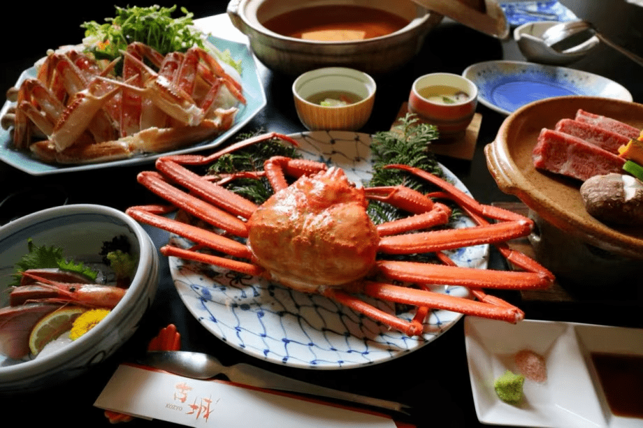 【香住蟹 &times; 但馬牛】名産「香住蟹」を丸ごと1杯堪能！但馬牛の陶板焼きも味わう贅沢グルメ会席プラン