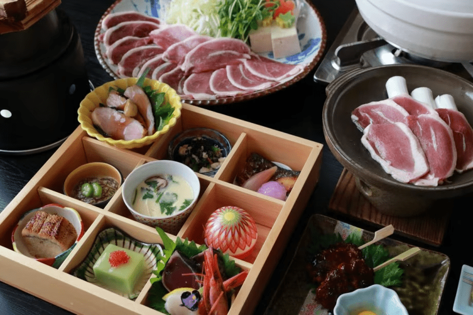 【但馬鴨フルコース】濃厚な旨味と脂の甘みを堪能！鴨焼・鴨鍋・鴨御飯など至高の鴨尽くし会席