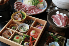 【但馬鴨フルコース】濃厚な旨味と脂の甘みを堪能！鴨焼・鴨鍋・鴨御飯など至高の鴨尽くし会席