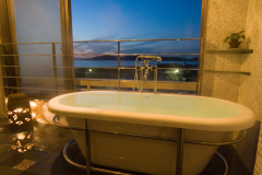 Ｂタイプ　半露天風呂付きツイン＋和室６畳