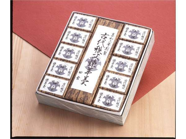 古代秩父練羊羹(大人お一人様一セットお持ち帰りいただけます) 古代秩父練羊羹(大人お一人様一セットお持ち帰りいただけます)