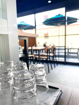 【館内1F／カフェプラティー（CAFE PLATY）】