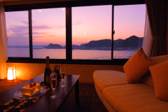 【敷地内源泉掛け流し半露天風呂付客室】『潮騒の花』