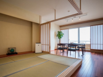 【最上階5階エグゼクティブフロア】◆和洋室 鶴丸◆リビングルーム＋ベッドルーム