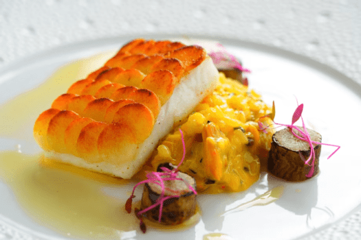 甘鯛のポワレ　じゃがいもの鱗づくり　グレードアップコース一例