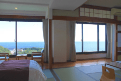 【海側和モダンルーム】〔ツイン+和室6畳〕～畳に癒される旅～