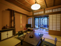 6畳間が2部屋に、露天風呂が２つと贅沢な造りの準特別室【ひさごの間】