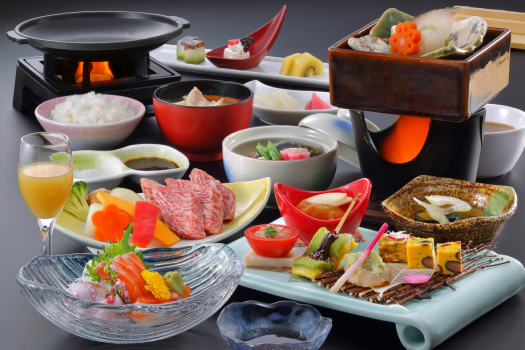 やまがた郷土の味覚が満載『蔵王山懐膳』選べる山形牛料理