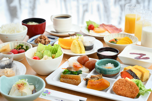 お好きなものをお好きなだけ楽しめるバイキング形式の朝食