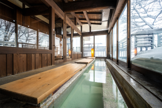 足湯に浸かりながらの～んびりと