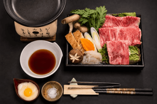 山形牛の炙り焼きすき。北前塩・特製だれ・とろろ芋の3つの味わいをお楽しみください。