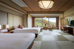 南館洋室一例／2021年12月オープン！ベッドはセミダブル、床は足裏に心地良い、和モダンな琉球畳を使用