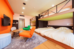 25年12月OPEN■プレミアグループルーム■由布岳の眺望を楽しめる大人数でも泊まれる客室