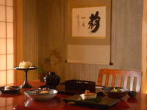 ・ 【ハイクオリティルーム・亀甲】夕食・朝食ともお部屋でゆっくりお召し上がりいただけます