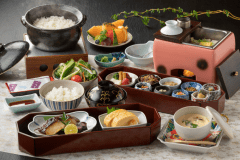 ・【グレードアップ朝食】朝はしっかり食べたい方におすすめ。京都のおばんざいが付いています