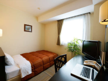 落ち着いた雰囲気でゆったりしたシングルルームです。