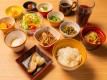 【QUOカード5000円付プラン】　和洋多彩な無料朝食バイキング付き