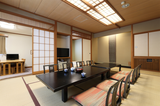 Grande salle (chambre de style japonais de 2 ou 3 pièces, plus de 20 tatamis)