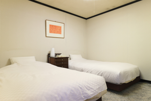 Semi-suite (chambre de style japonais + chambre + machine de massage + source chaude)