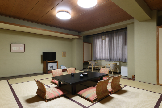 Confiez-nous votre chambre Chambre de style japonais (T) de 10 tatamis ou plus