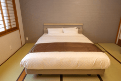 【モダン和室】クイーンベッド（禁煙）