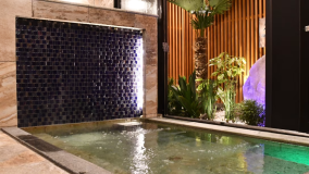 水晶の湯（女風呂）
広々とした大浴場で日々の疲れを癒しませんか。
夜間の貸切も大人気です！是非、事前にお問い合わせください♪