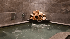 岩の湯（男風呂）
日々の疲れをゆっくり癒してください♪