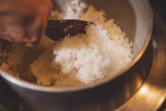 【早めの食事】源泉かけ流しの貸切温泉と但馬玄(神戸ビーフ格付)を味わう|2食付き