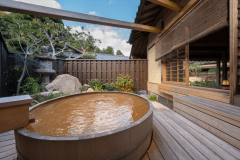 露天温泉付き特別室　考槃居