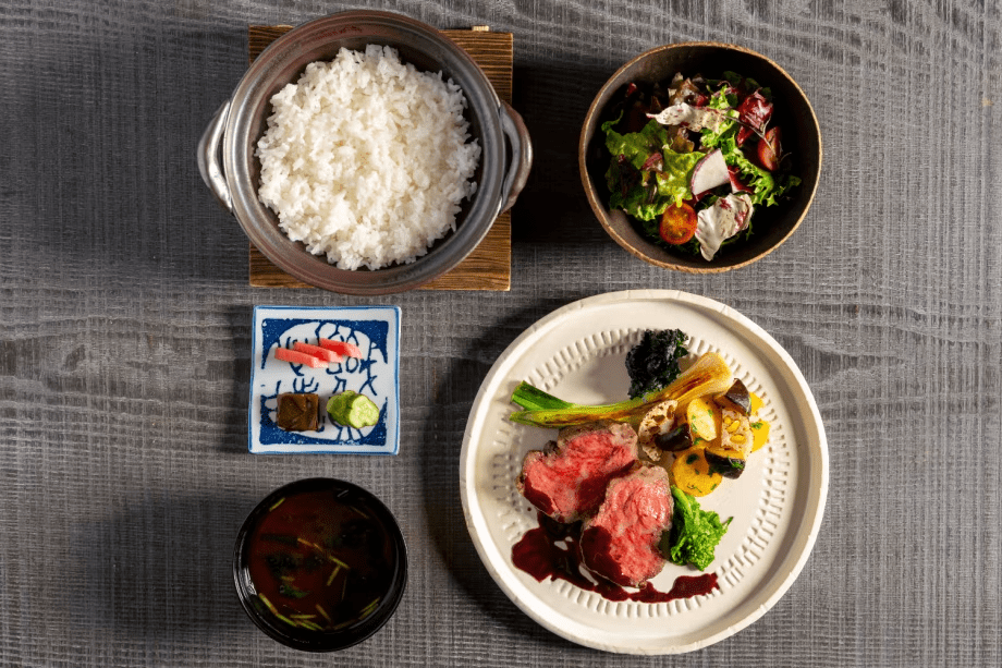 但馬玄の炭火焼き定食〈2食付〉