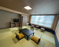 和室12畳(シャワールーム付)