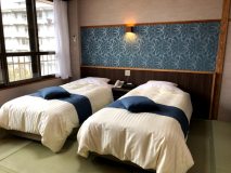 2ベッドの和室8畳